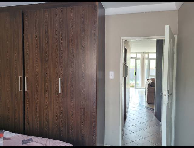 2 BEDROOM APARTMENT TO LET IN CASHAN
